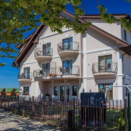 Dom Wczasowy Korona Rewal Exterior foto
